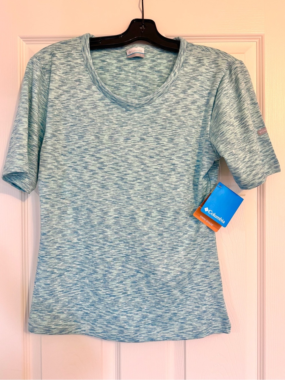 Columbia Women’s Short-Sleeve Heathered Aqua Performance T-Shirt